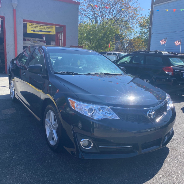 SOLD 2012 Toyota Camry SE 127,500 miles SOLD