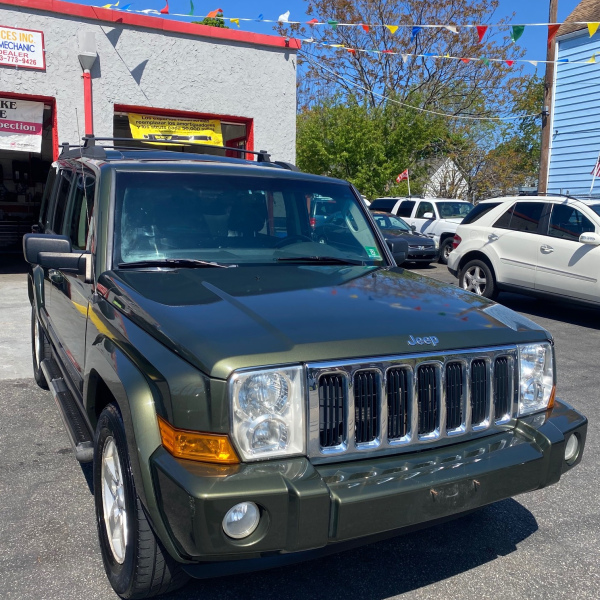 SOLD 2008 Jeep Commander Sport V8 4.7L 108,900 miles SOLD