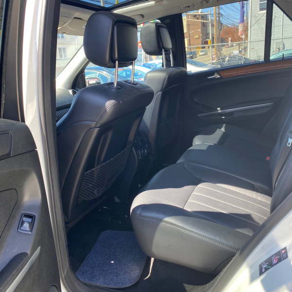 SOLD 2008 Mercedes-Benz ML350 4Matic 155,500 miles SOLD