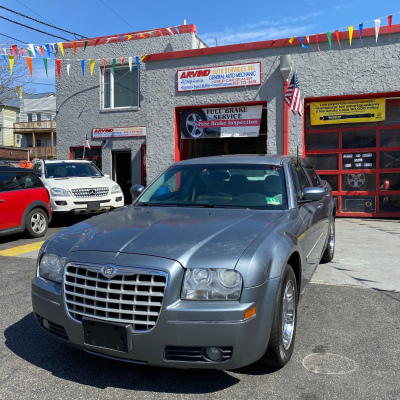 SOLD 2006 Chrysler 300 149,050 miles SOLD