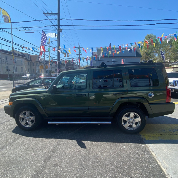 SOLD 2008 Jeep Commander Sport V8 4.7L 108,900 miles SOLD