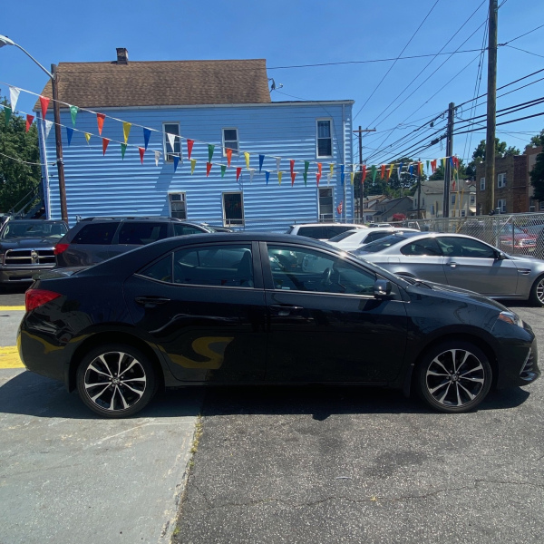 SOLD 2017 Toyota Corolla SE with 21,800 miles SOLD